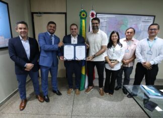 Governador Roberto Cidade assina convênio para repasse da segunda parcela para elaboração do Plano Diretor da Bacia Hidrográfica do Rio Tarumã-Açu