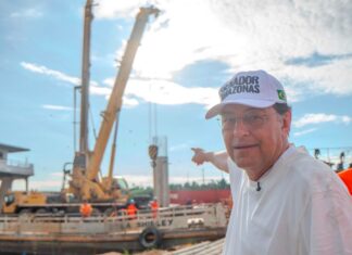 Braga comemora decisão do STJ que libera continuidade das obras da Ponte do Abial, em Tefé