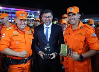 Wilson celebra 150 anos do Corpo de Bombeiros do Amazonas com maior ampliação da história da corporação no estado