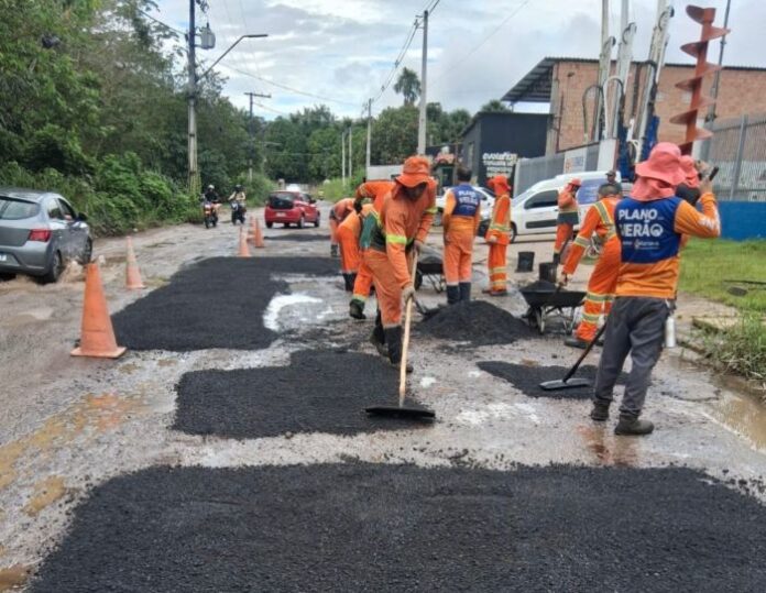 Prefeitura-de-Manaus-reforca-recuperacao-asfaltica-no-Taruma-e-transforma-mobilidade-do-bairro-2-1