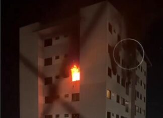 INCÊNDIO ATINGE APARTAMENTO NO SOLAR DOS FRANCESES E ASSUSTA MORADORES EM MANAUS Incêndio no Solar dos Franceses mobiliza Corpo de Bombeiros em Manaus