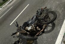 MOTOCICLISTA MORRE EM GRAVE ACIDENTE COM PICAPE NO CENTRO DE MANAUS Motociclista morre em acidente com picape no Centro de Manaus.