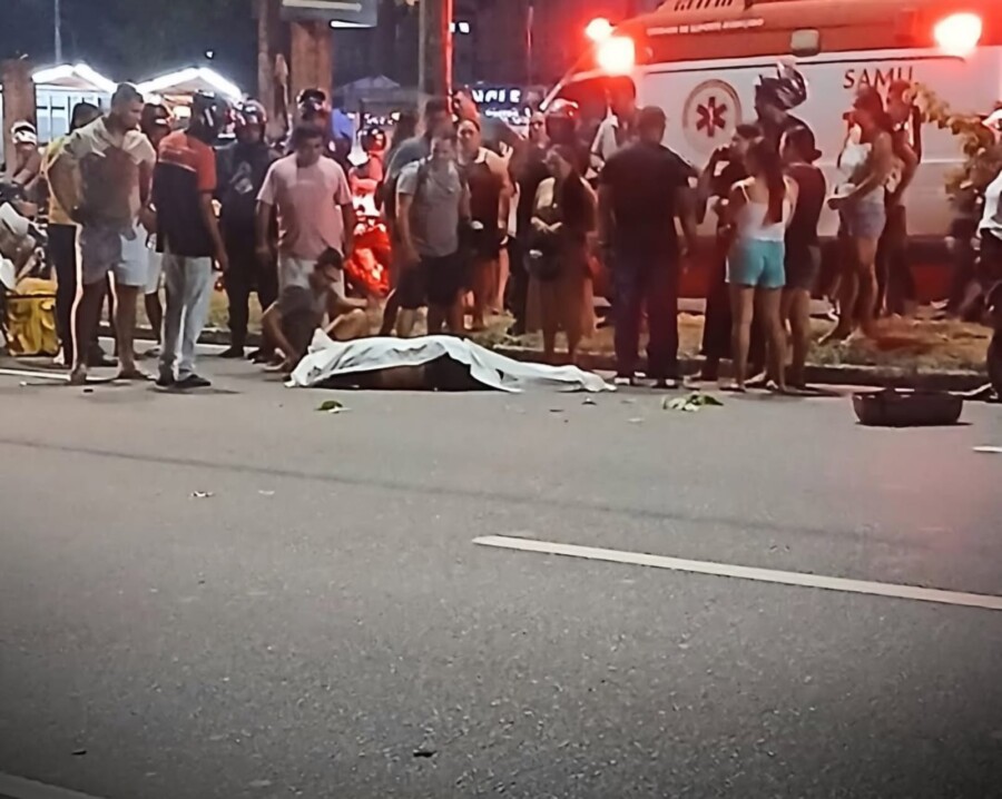 Acidente com motorista de aplicativo na Avenida Max Teixeira em Manaus.