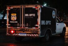 MOTORISTA DE APLICATIVO MORRE APÓS TER MOTO ATINGIDA POR CARRO NA AVENIDA MAX TEIXEIRA Acidente com motorista de aplicativo na Avenida Max Teixeira em Manaus.