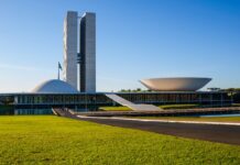 Senado endurece penas para crimes contra profissionais da saúde e educação