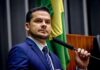 Capitão Alberto Neto dispara em Manaus e consolida liderança na corrida pelo Senado