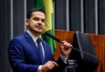 Capitão Alberto Neto dispara na liderança rumo ao Senado em todos os cenários da nova pesquisa Veritá