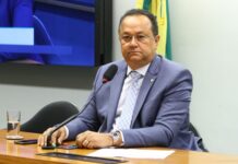 TCU aponta suspeitas de desvio e MPAM investiga aplicação de Emenda Pix de Silas Câmara