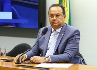 TCU aponta suspeitas de desvio e MPAM investiga aplicação de Emenda Pix de Silas Câmara