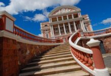 Prefeitura de Manaus fortalece candidatura do Teatro Amazonas a Patrimônio Mundial da Unesco com apoio técnico e ações de revitalização